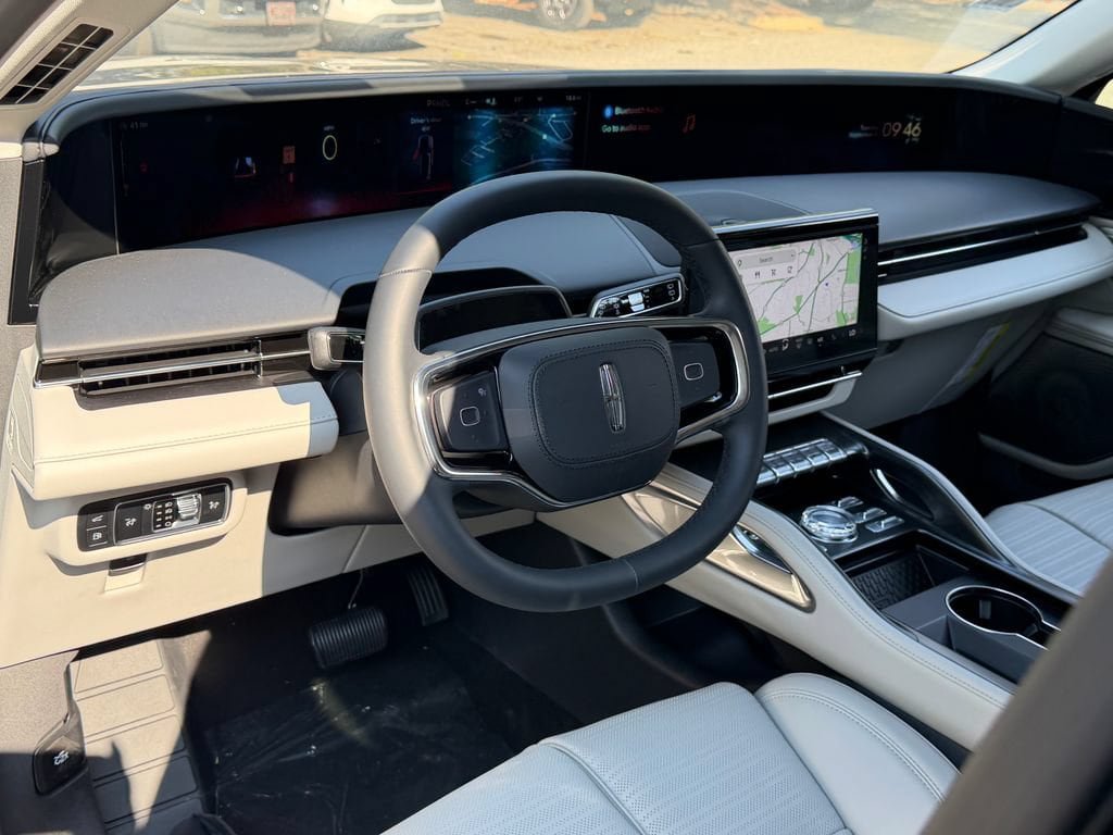 New 2026 Lincoln Nautilus Reserve AWD/4WD image 23