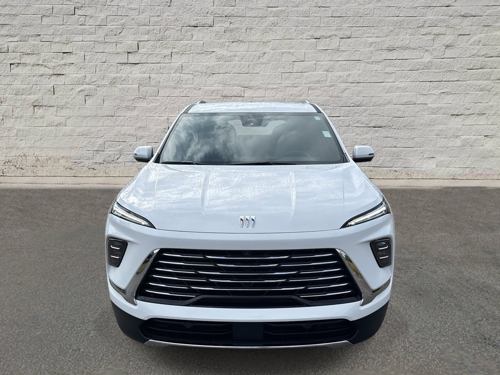 Used 2025 Buick Enclave Preferred image 2