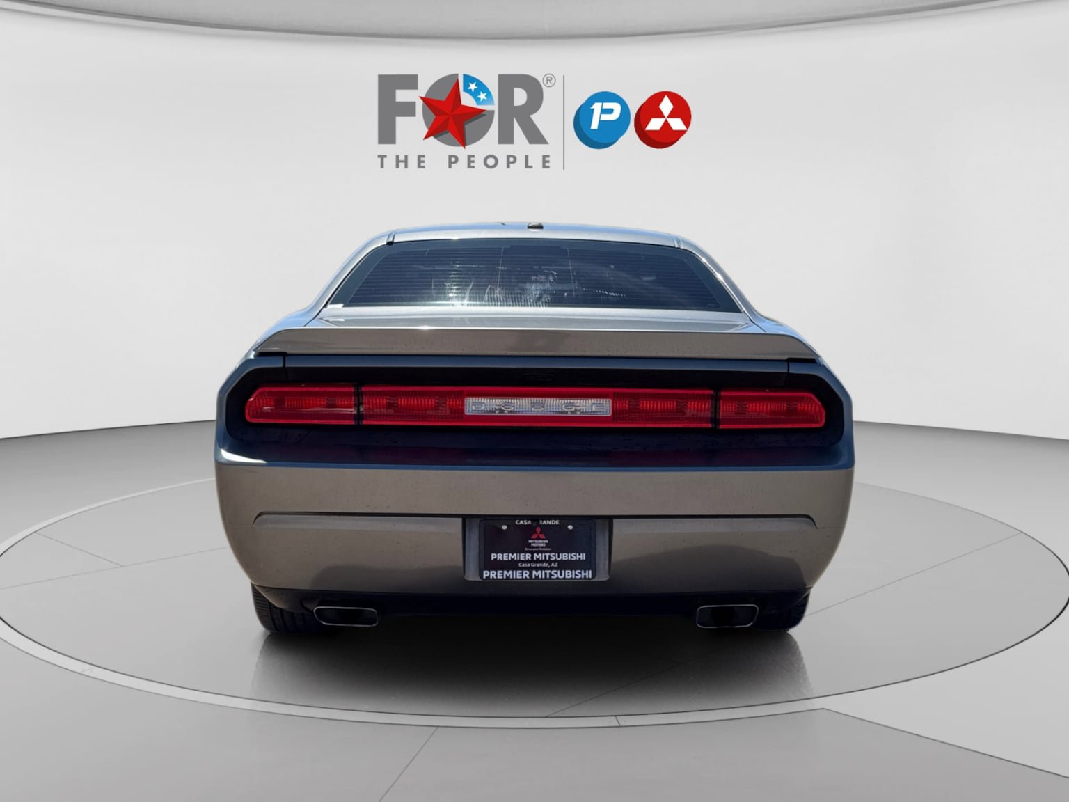 Used 2012 Dodge Challenger SXT RWD image 4