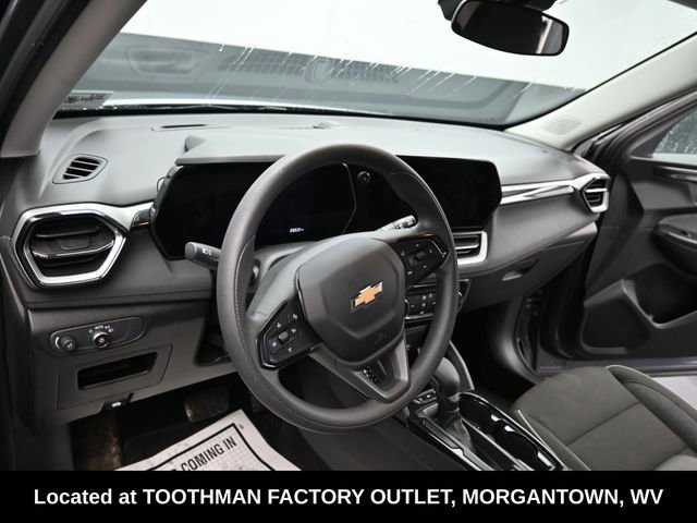 Used 2025 Chevrolet TrailBlazer LT image 13