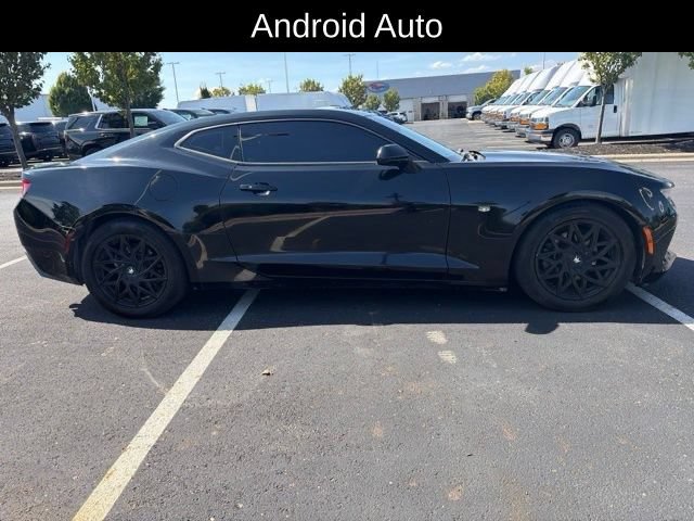 Used 2018 Chevrolet Camaro LT RWD image 2