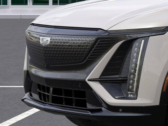 New 2027 Cadillac Lyriq Sport w/ LPO, Floor Liner Package AWD/4WD image 13