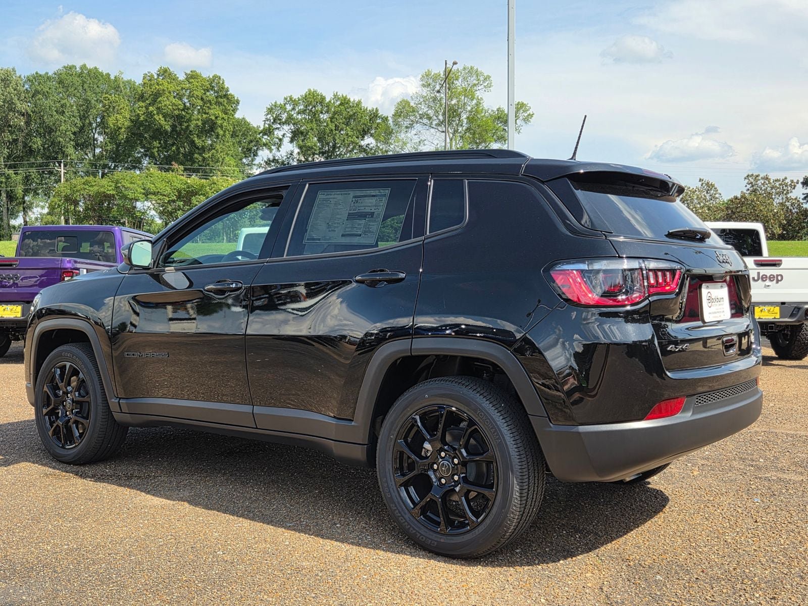 New 2026 Jeep Compass Latitude AWD/4WD image 26