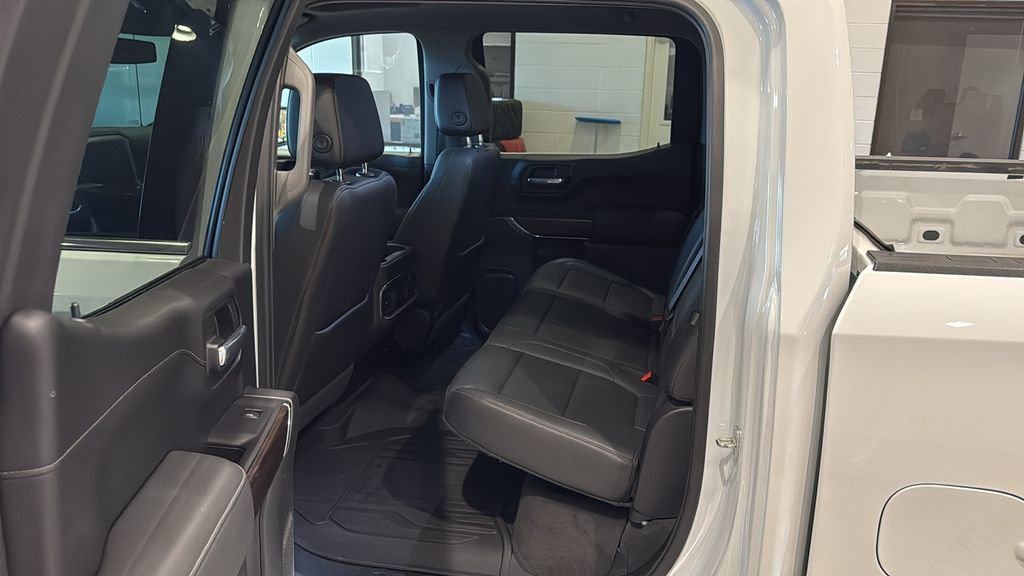 Used 2021 GMC Sierra 1500 SLT w/ SLT Premium Package AWD/4WD image 18