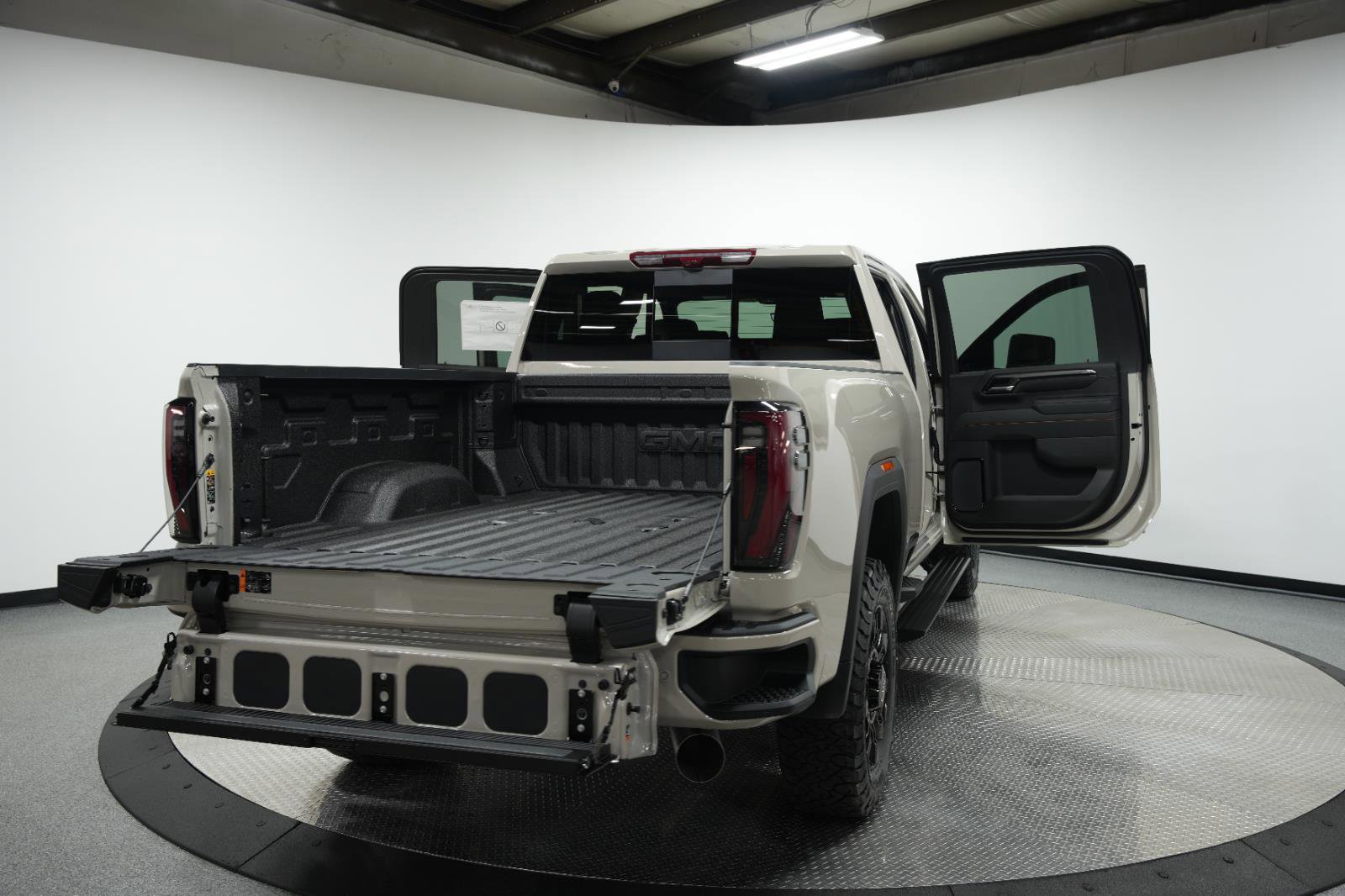New 2026 GMC Sierra 2500 AT4 w/ AT4 Premium Plus Package image 14