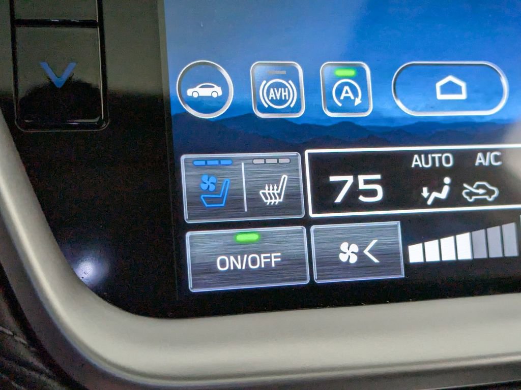 Used 2024 Subaru Outback Touring XT image 38