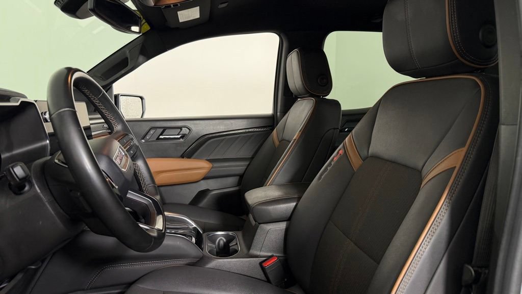 Used 2025 GMC Canyon AT4 AWD/4WD image 12