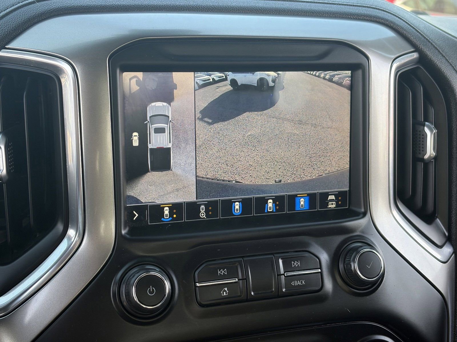 Used 2021 Chevrolet Silverado 1500 LTZ w/ Technology Package AWD/4WD image 29