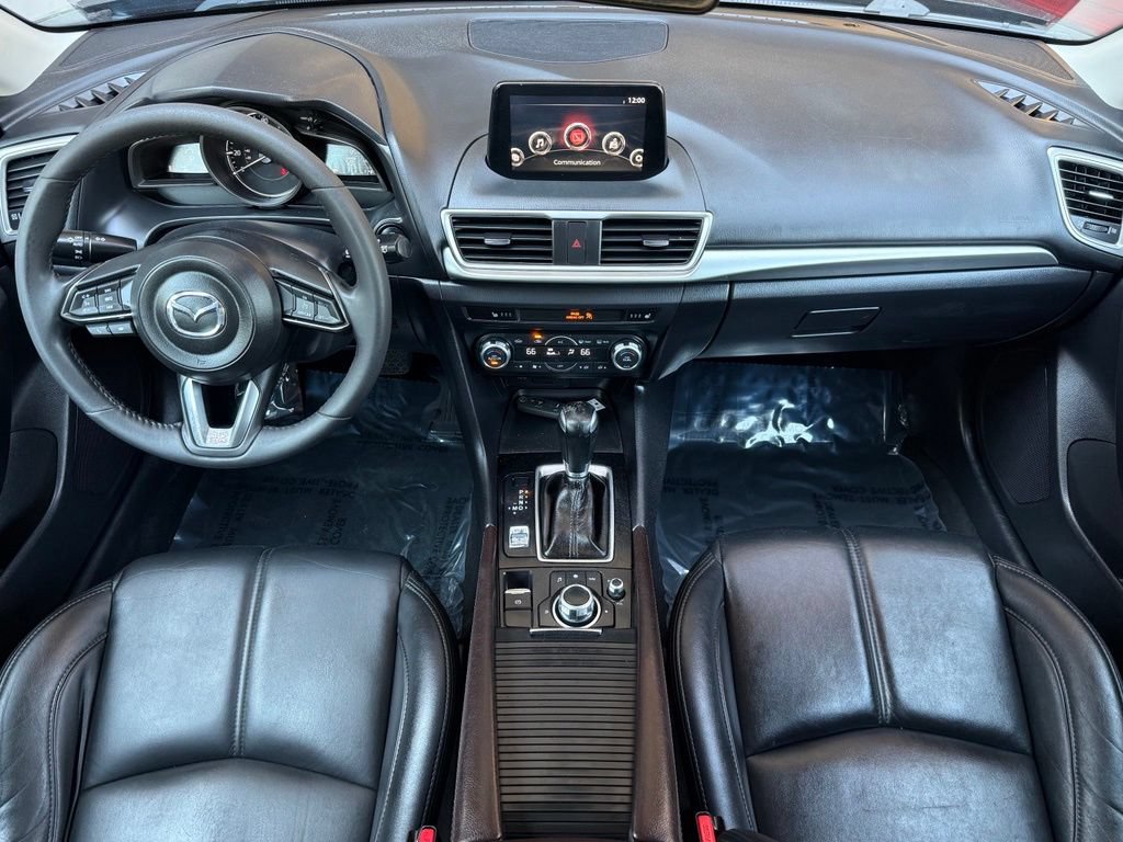 Used 2018 MAZDA MAZDA3 Touring FWD image 19