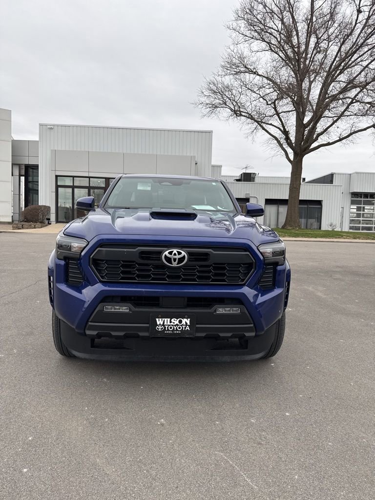 Certified 2024 Toyota Tacoma TRD Sport image 3