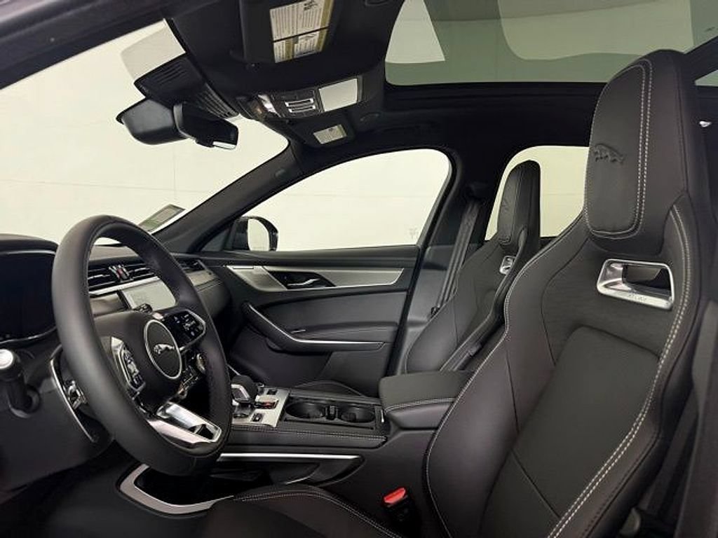 New 2026 Jaguar F-PACE R-Dynamic S AWD/4WD image 30