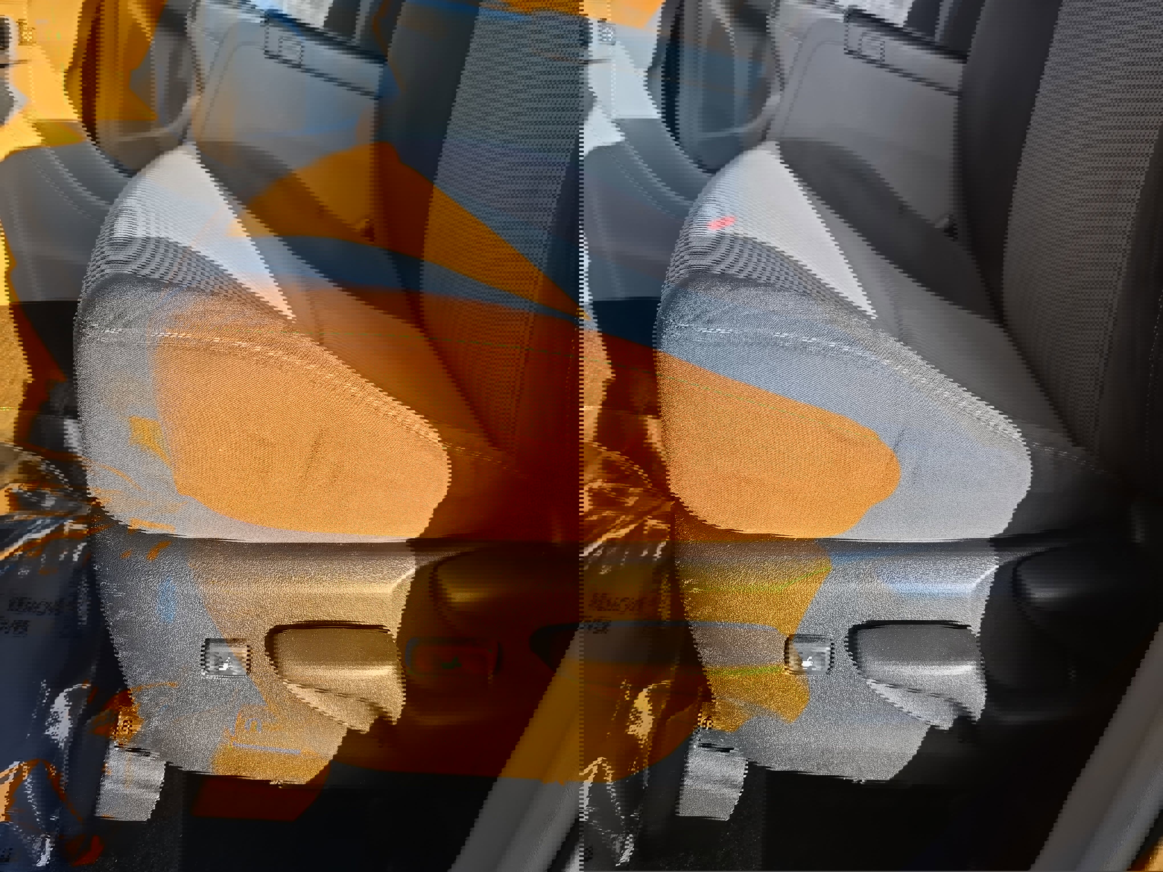 Used 2016 Toyota Prius V Three image 29