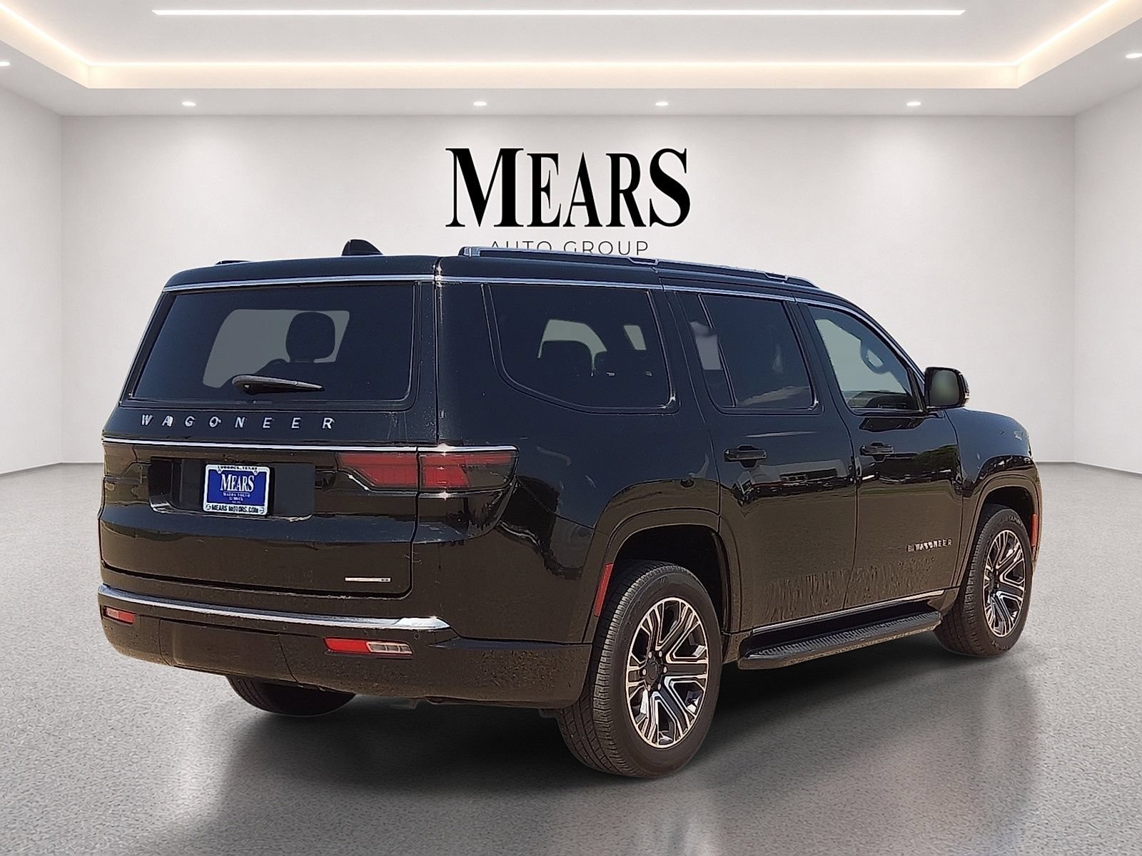 Used 2024 Jeep Wagoneer Series II w/ Flexible Seating Group AWD/4WD image 5