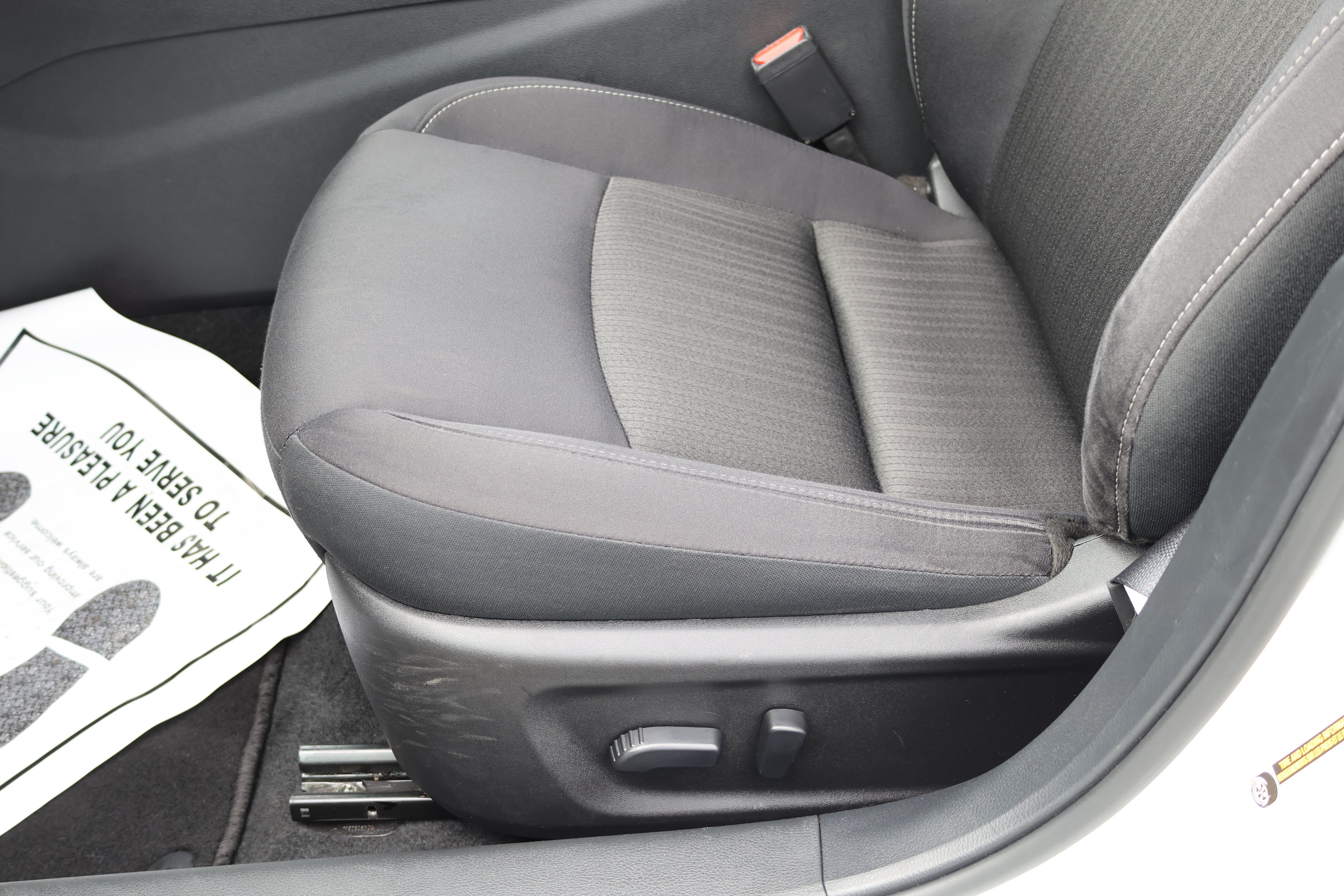 Used 2025 Nissan Altima 2.5 SV FWD image 23