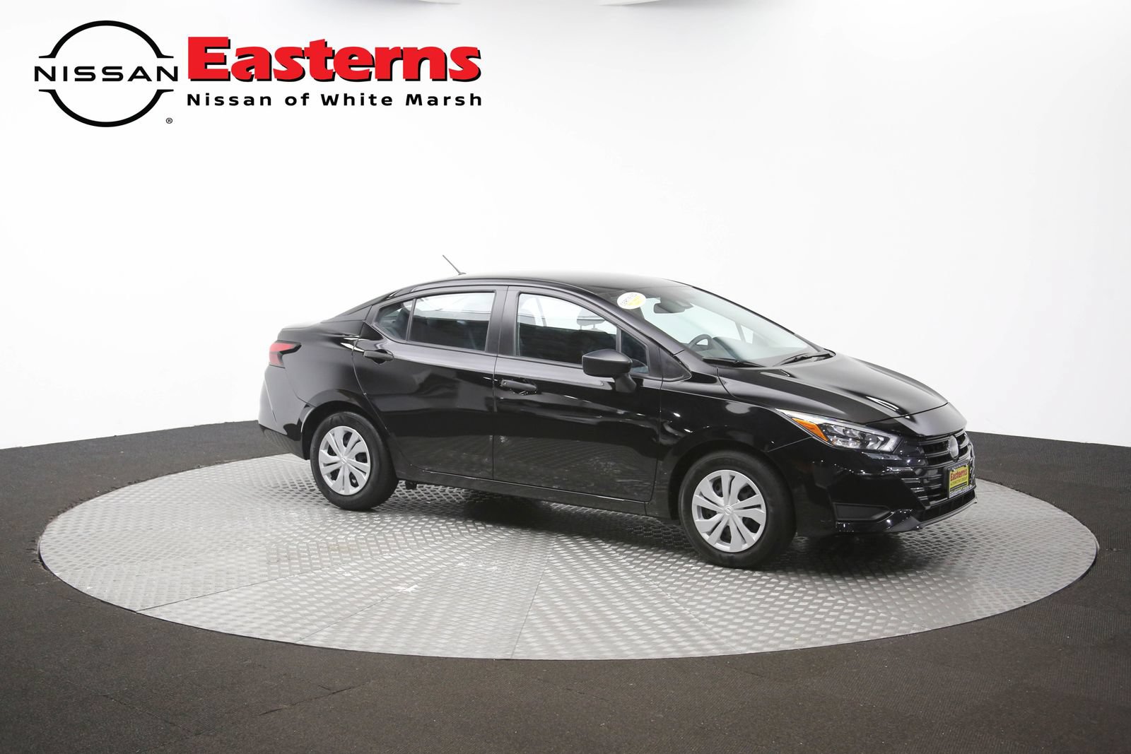 Used 2025 Nissan Versa S FWD image 46