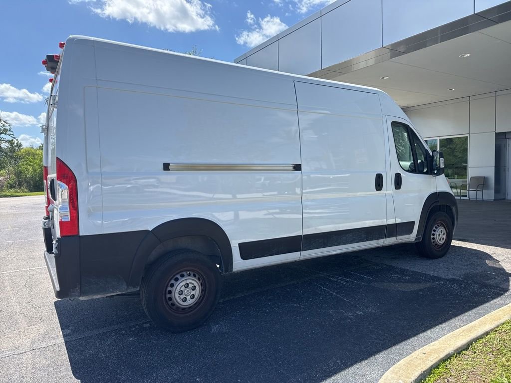 Used 2024 RAM ProMaster 2500 w/ Convenience Group FWD image 3