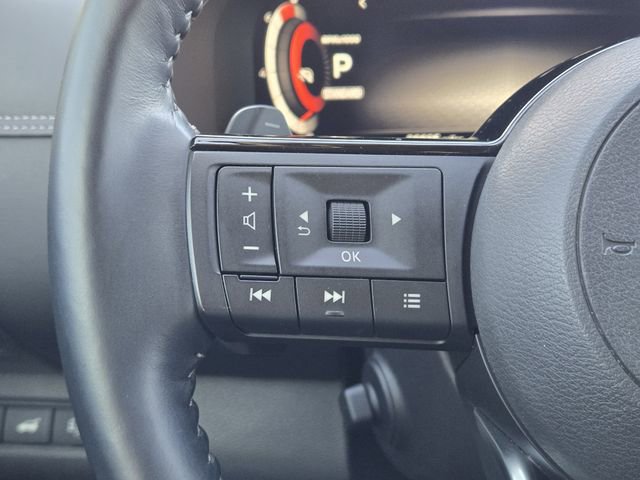 Used 2023 Nissan Pathfinder Platinum w/ Cargo Package image 28