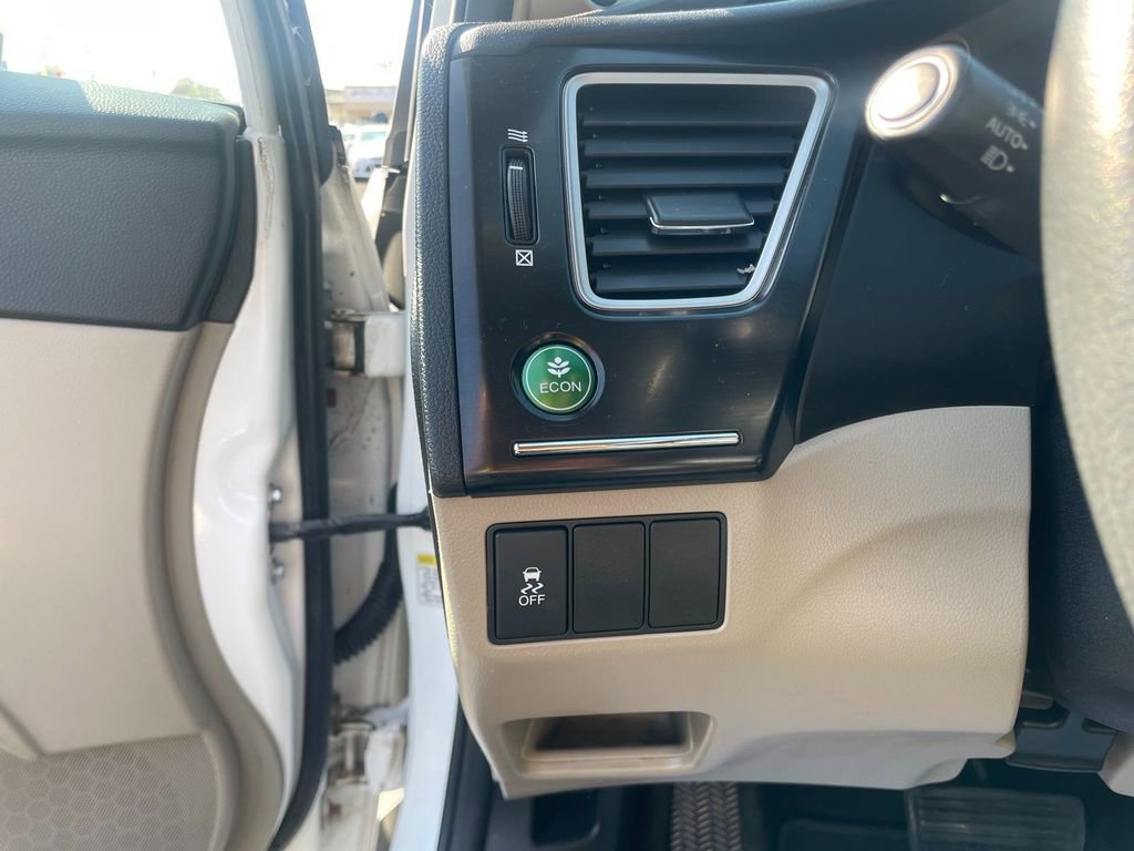 Used 2015 Honda Civic EX image 14