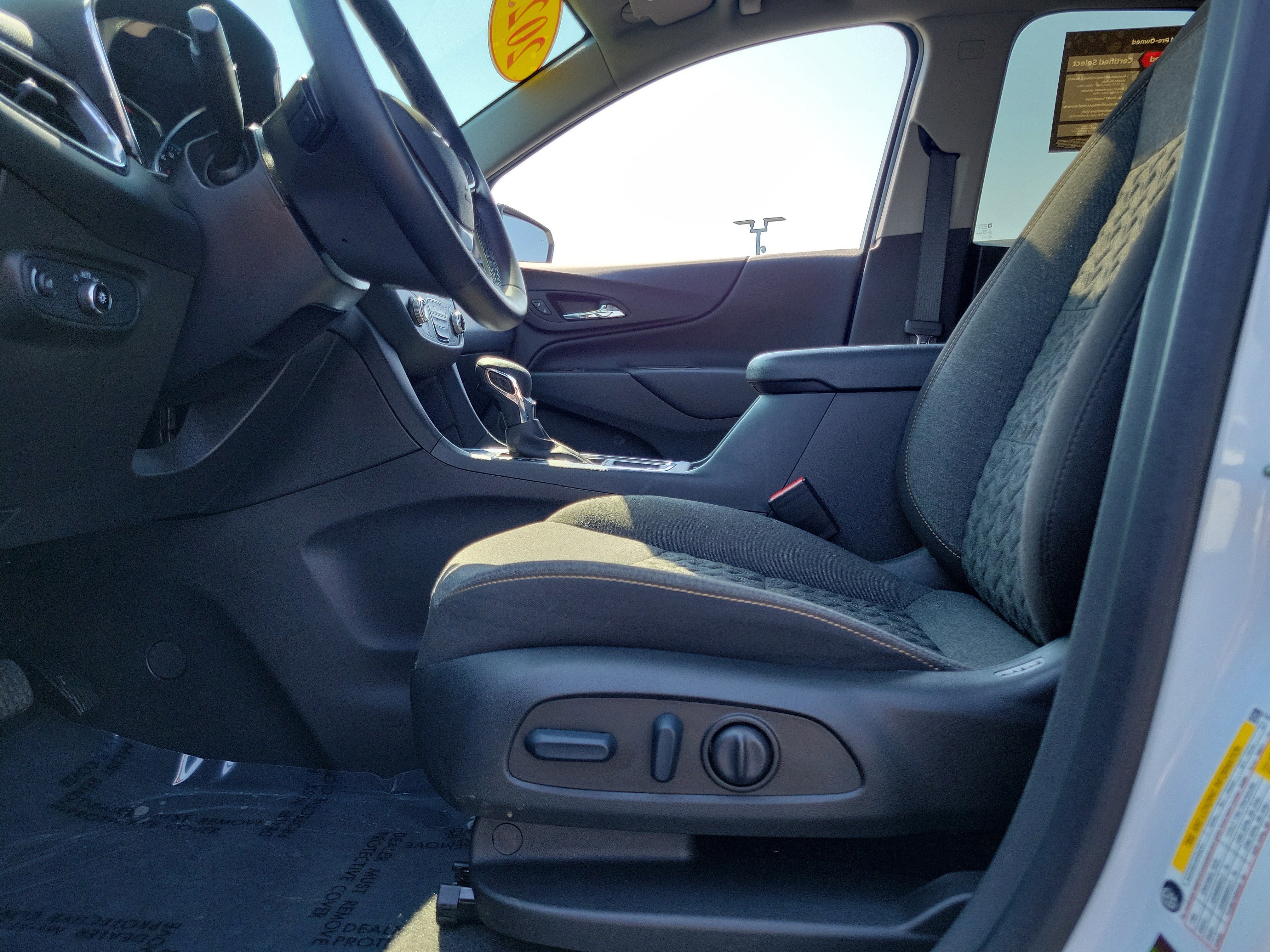 Used 2023 Chevrolet Equinox LT image 16