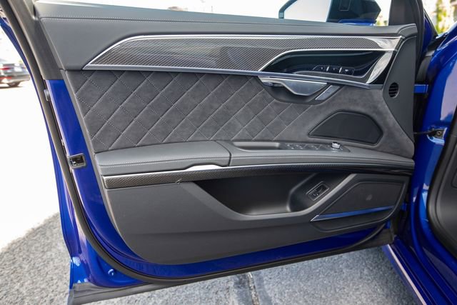 New 2025 Audi S8 image 25