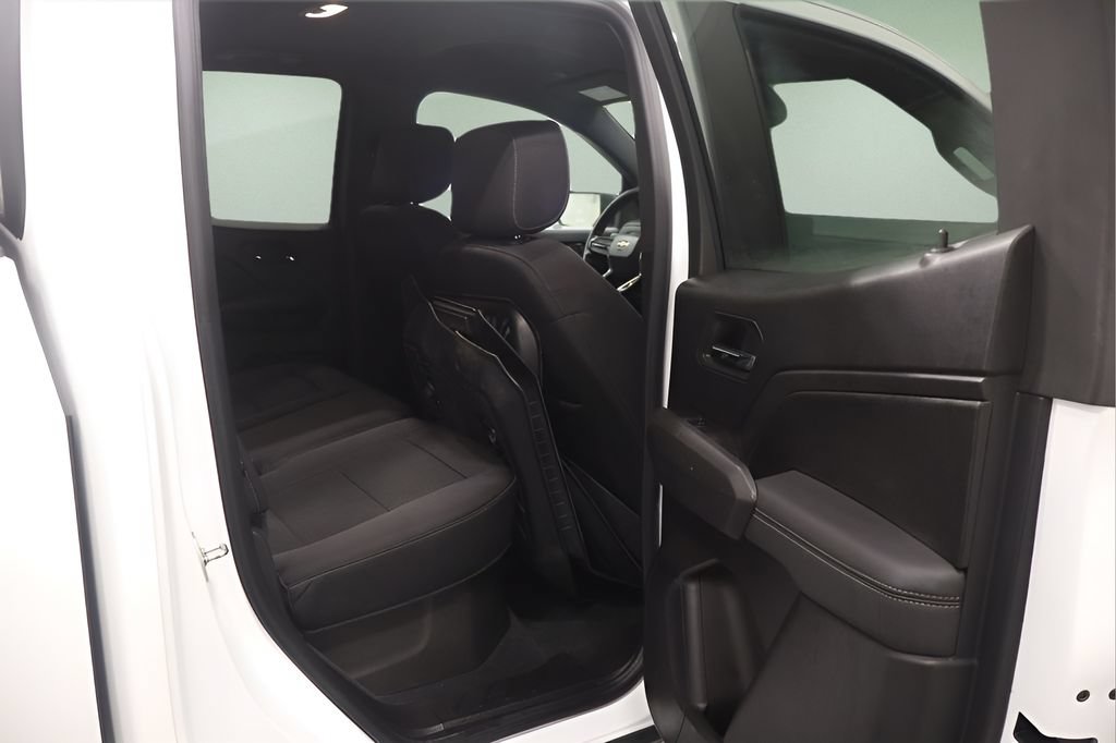 Used 2023 Chevrolet Colorado LT w/ LT Convenience Package II AWD/4WD image 19