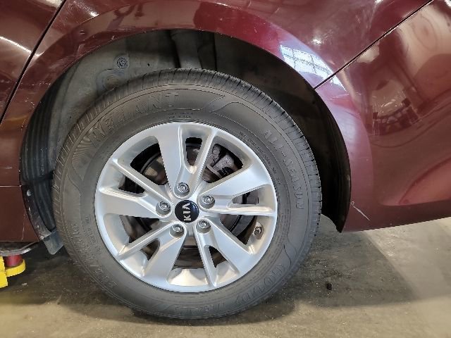 Used 2017 Kia Optima LX FWD image 11