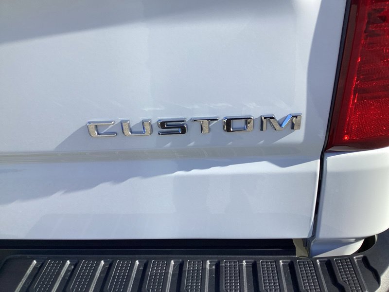 New 2026 Chevrolet Silverado 1500 Custom AWD/4WD image 13