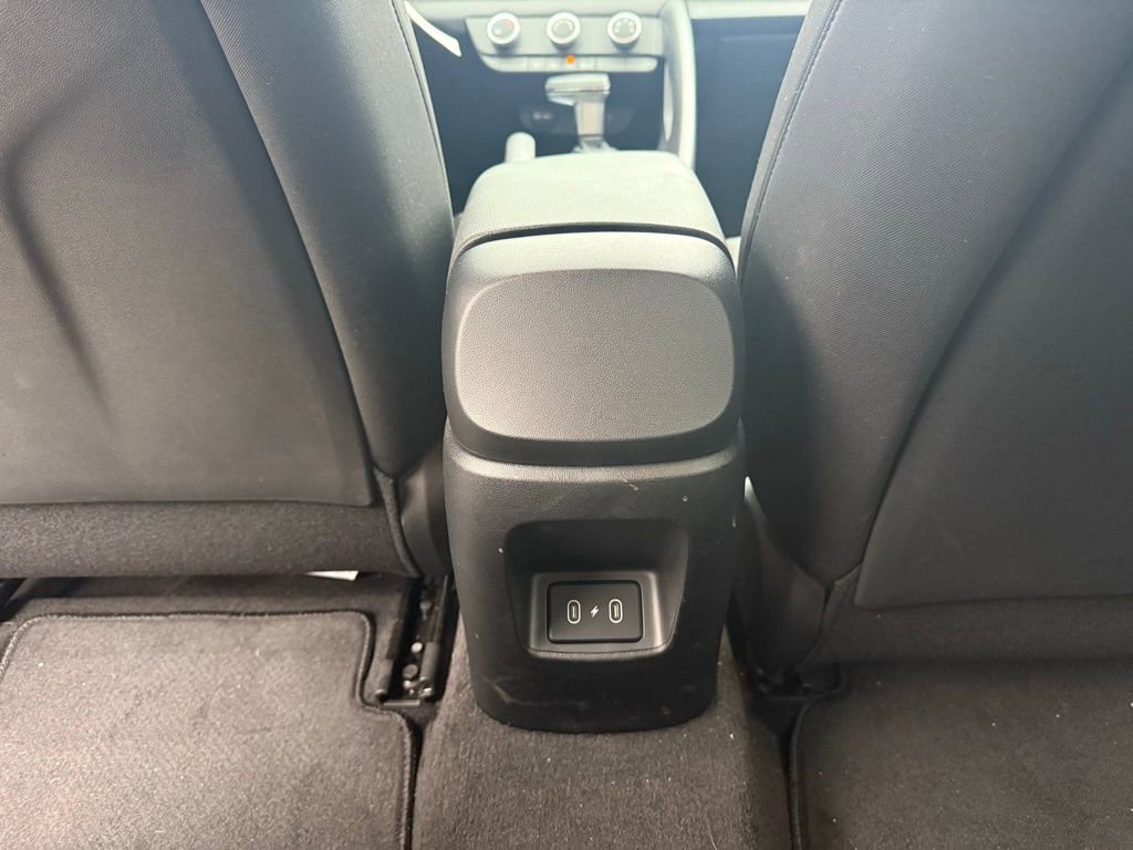 Used 2025 Hyundai Elantra SE image 20