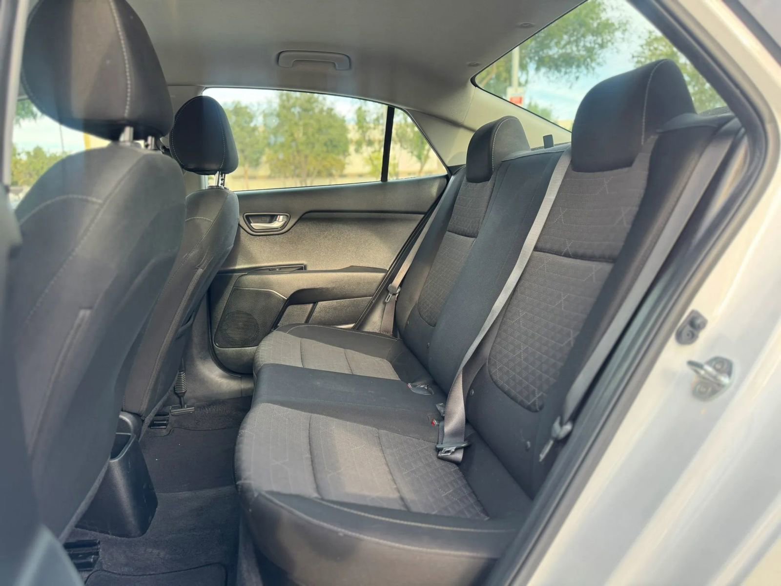 Used 2019 Kia Rio LX image 10