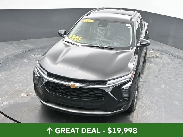 Used 2025 Chevrolet Trax LT image 38