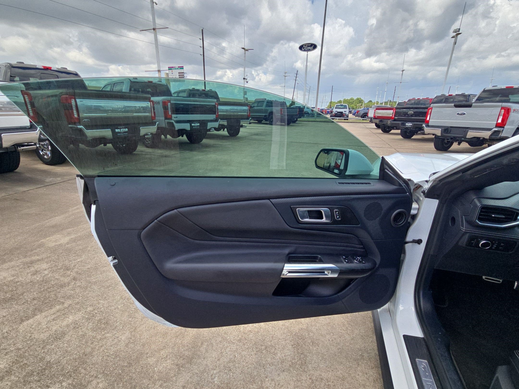 Used 2024 Ford Mustang Premium RWD image 14