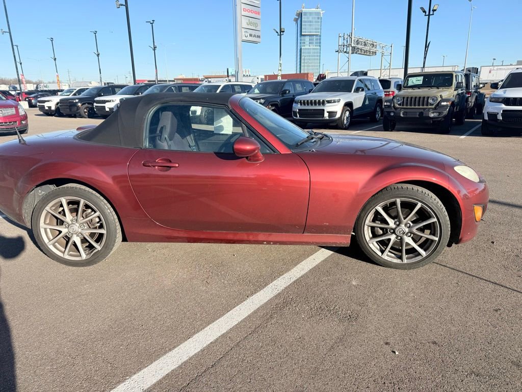 Used 2012 MAZDA MX-5 Miata Touring image 2