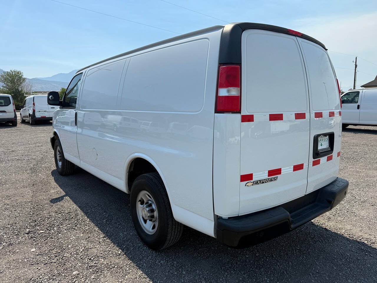 Used 2021 Chevrolet Express 2500 RWD image 5