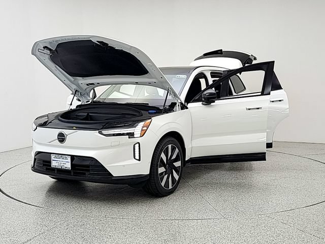 New 2026 Volvo EX90 Ultra AWD/4WD image 9