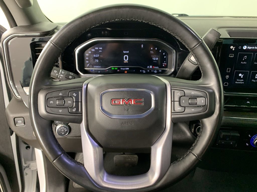 Used 2025 GMC Sierra 1500 SLT AWD/4WD image 23