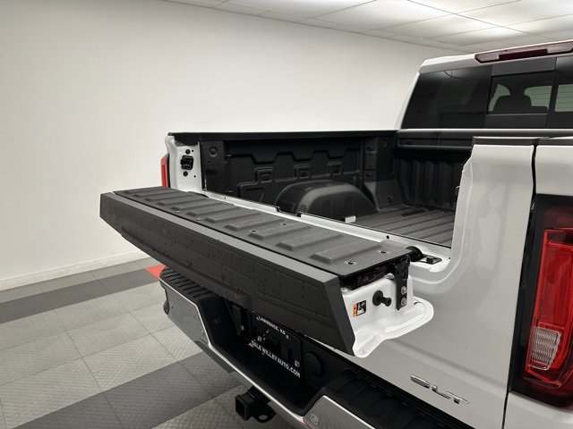 New 2026 GMC Sierra 1500 SLT w/ SLT Premium Plus Package image 23