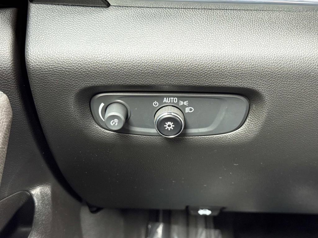 Used 2023 Chevrolet Traverse RS w/ LPO, Floor Liner Package AWD/4WD image 14