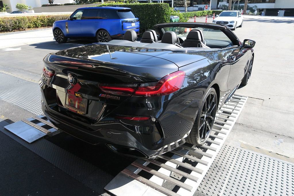 Used 2022 BMW M850i xDrive M850i xDrive Convertible image 9