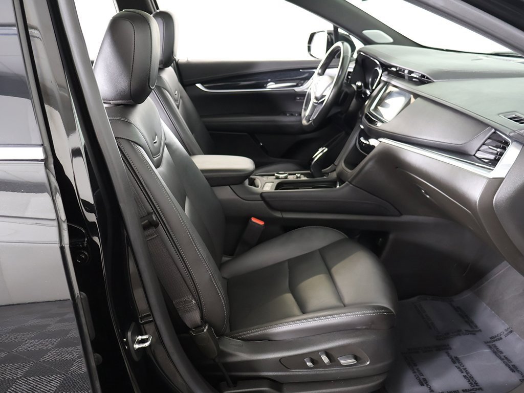 Used 2023 Cadillac XT5 Premium Luxury image 32