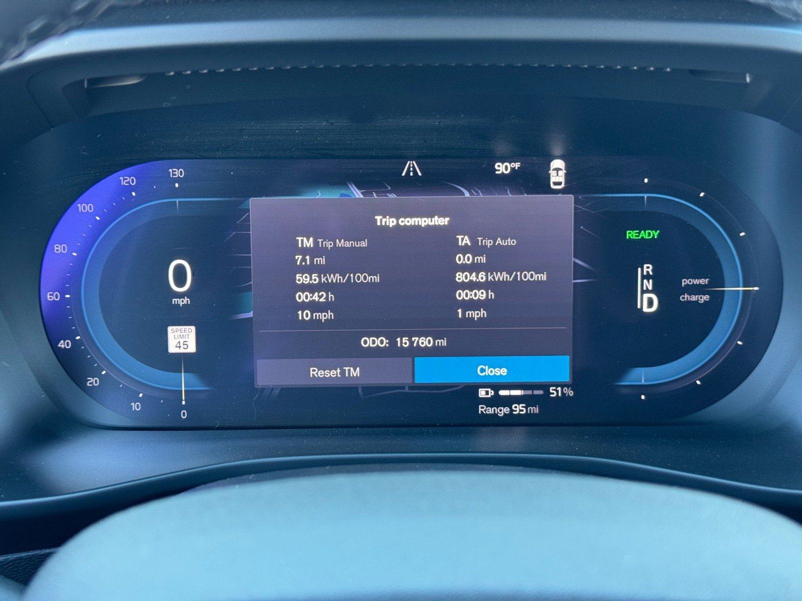 Used 2023 Volvo XC40 Recharge Plus w/ Protection Package Premier image 18