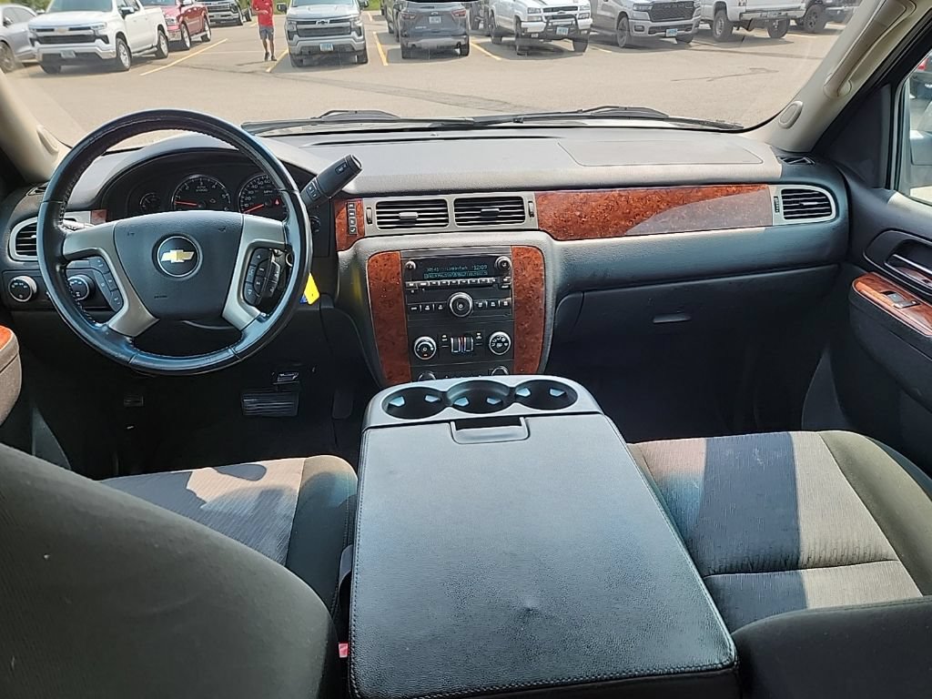 Used 2012 Chevrolet Suburban LS w/ Convenience Package 1 AWD/4WD image 28