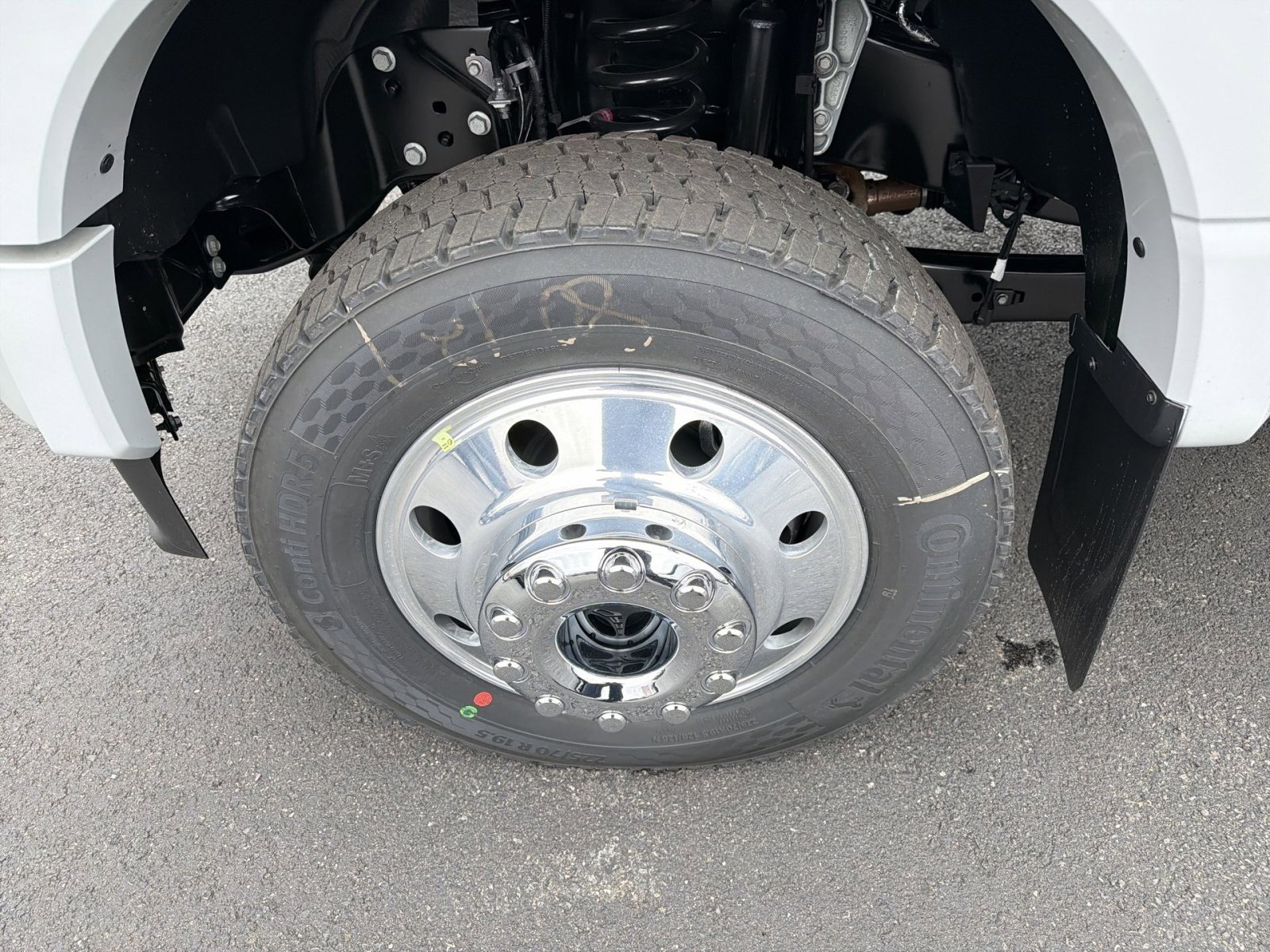 New 2026 Ford F450 Platinum w/ Platinum Plus Package image 17