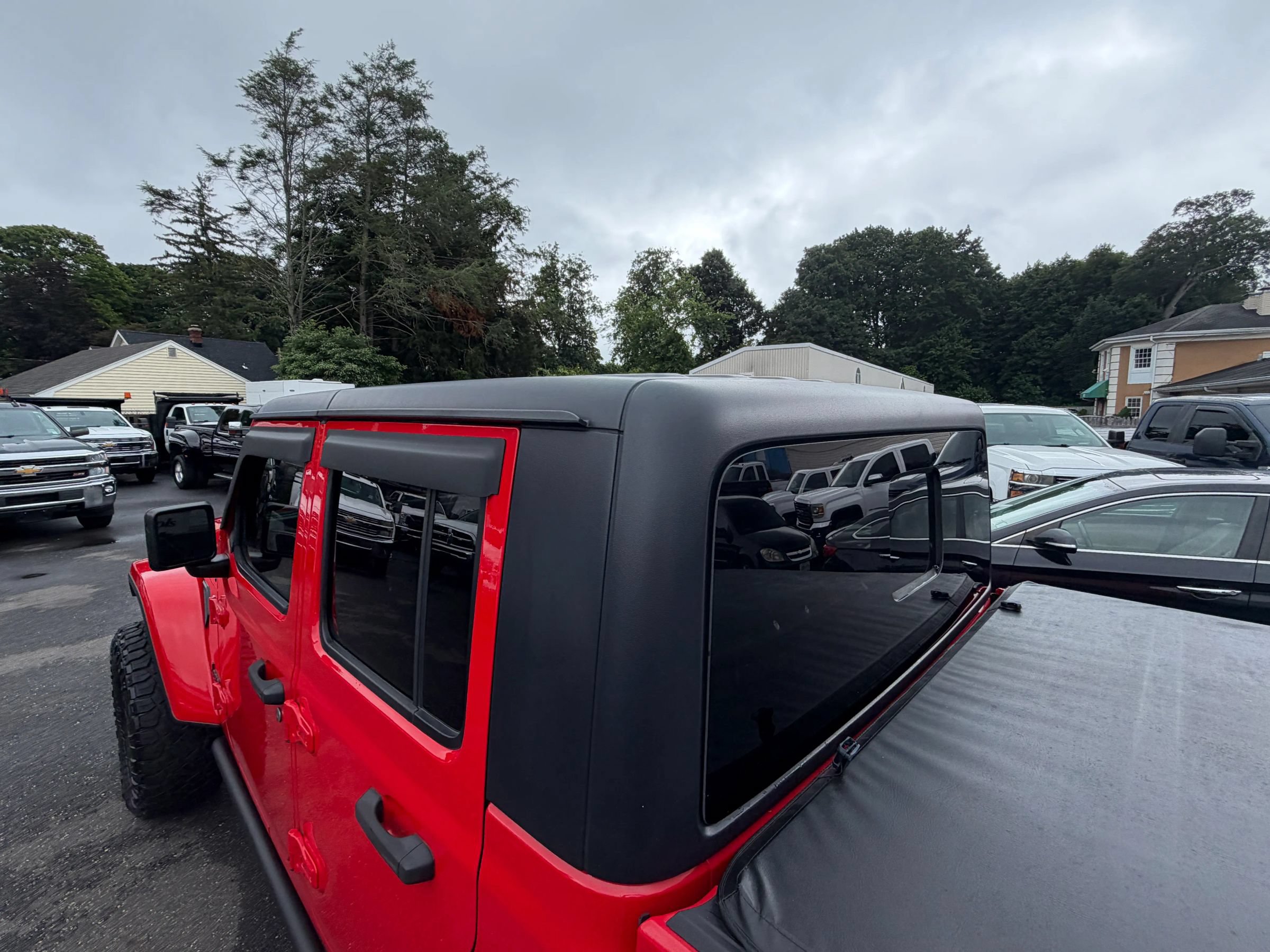 Used 2020 Jeep Gladiator Overland AWD/4WD image 42