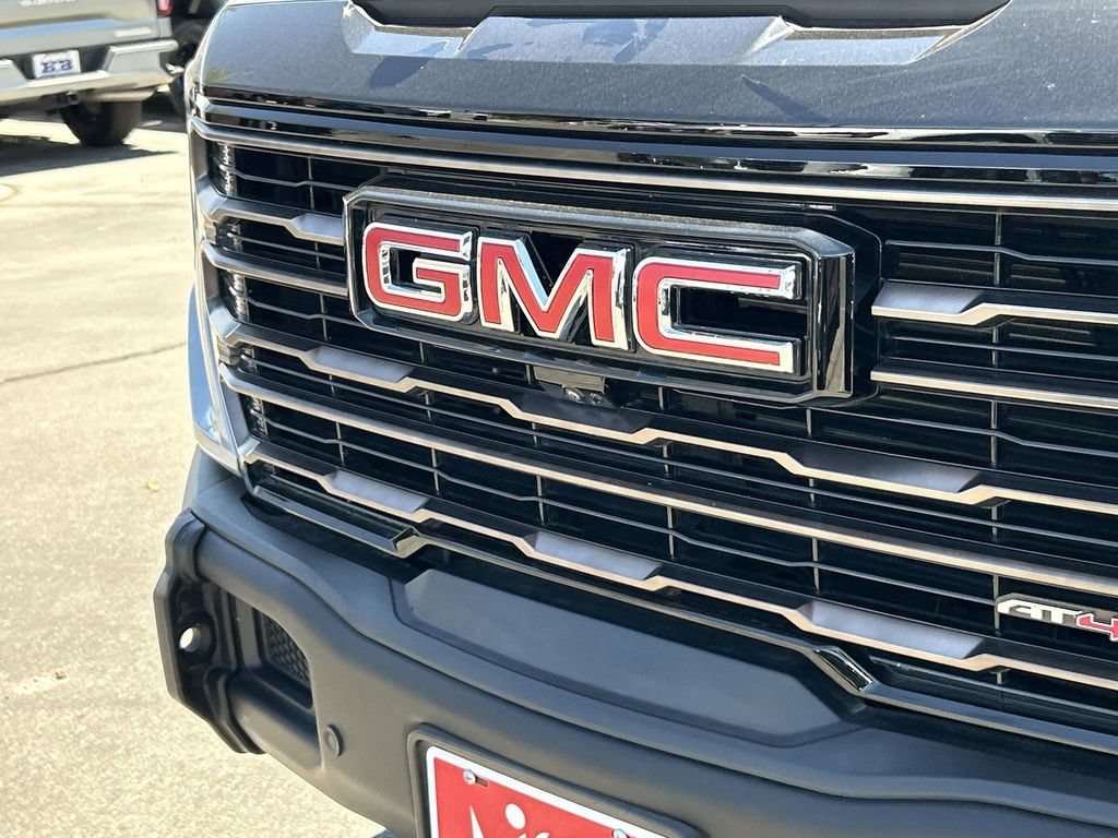 Used 2024 GMC Sierra 1500 AT4X AWD/4WD image 31