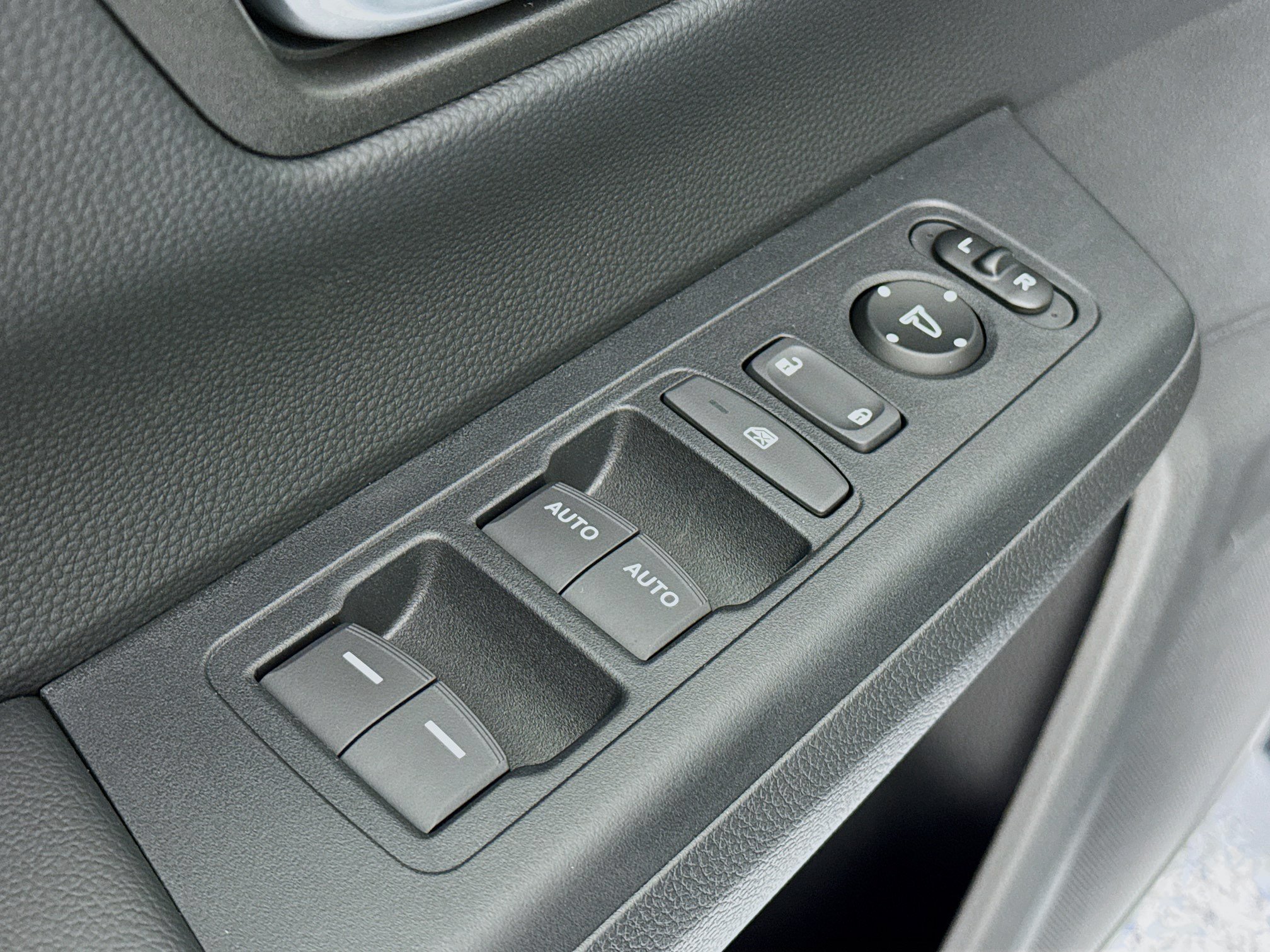 New 2026 Honda CR-V Sport image 17