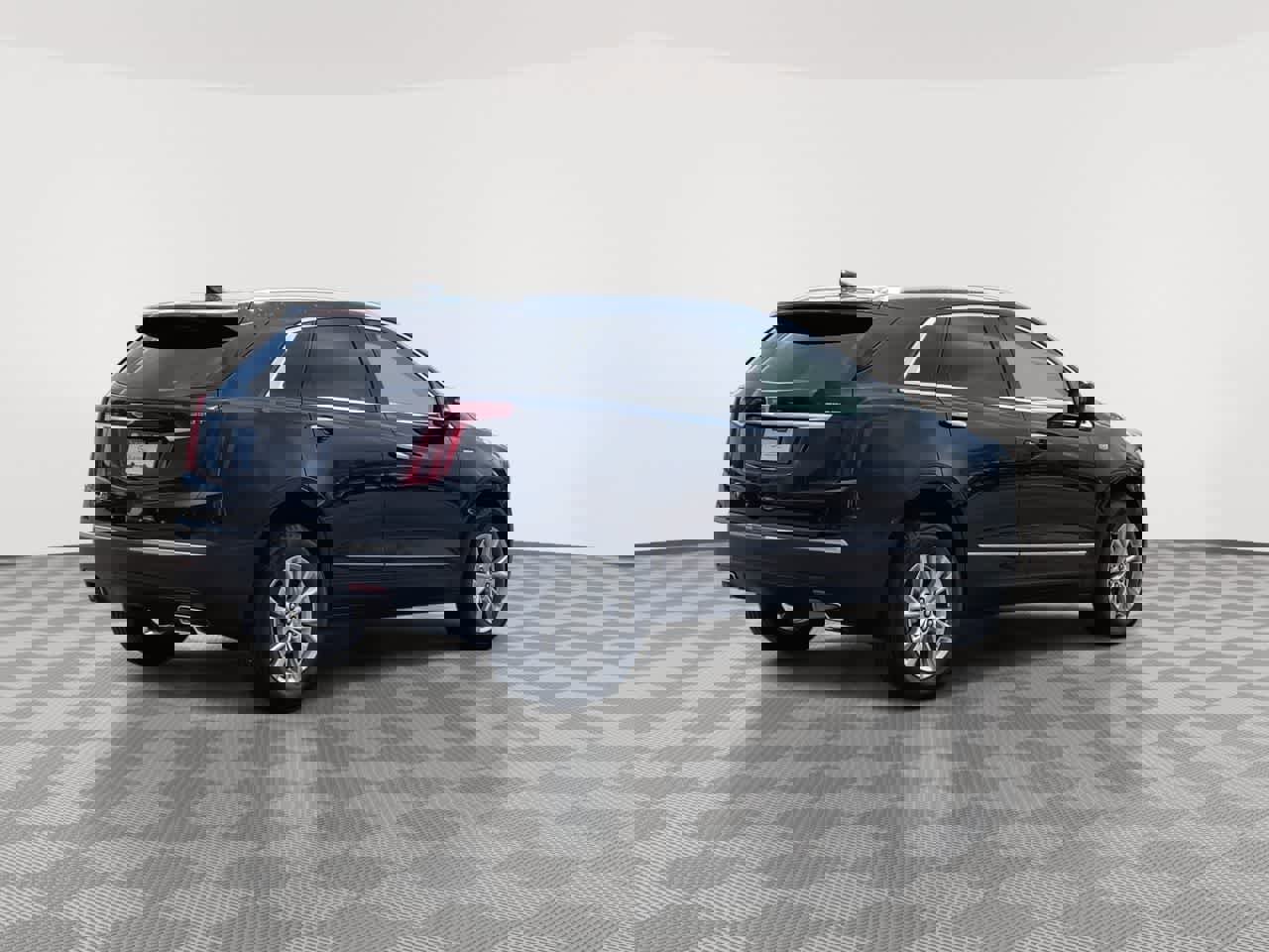 Used 2023 Cadillac XT5 Luxury w/ LPO, Floor Liner Package image 8