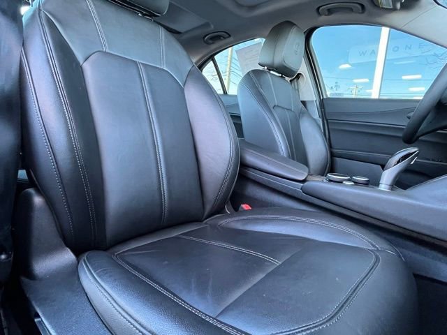 Used 2017 Alfa Romeo Giulia Ti image 30
