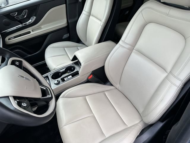 Used 2025 Lincoln Corsair AWD image 15