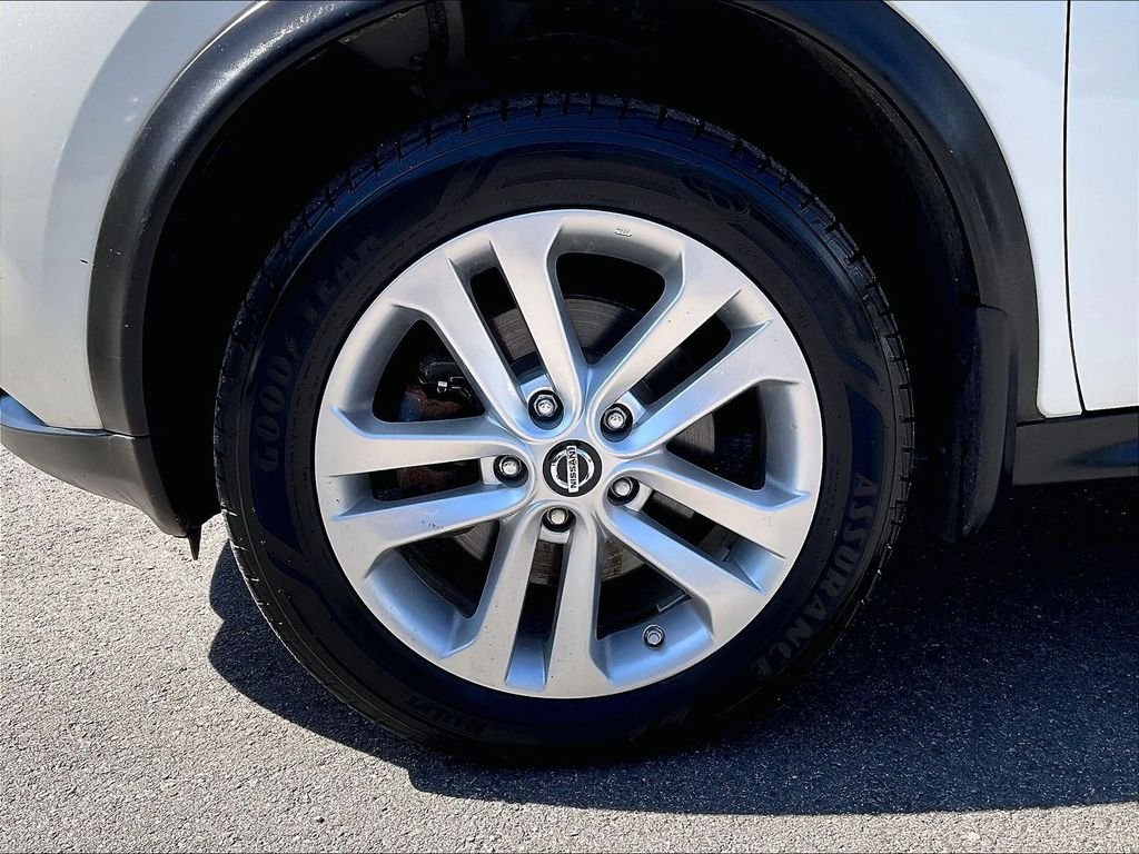 Used 2016 Nissan Juke SV AWD/4WD image 22