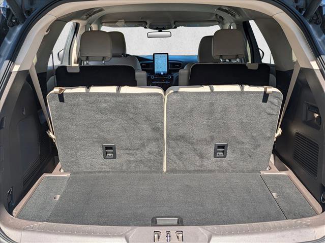 Used 2022 Ford Explorer Platinum w/ Equipment Group 601A image 6